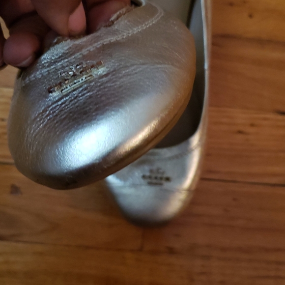 Gold coach ballet flats - Picture 4 of 7